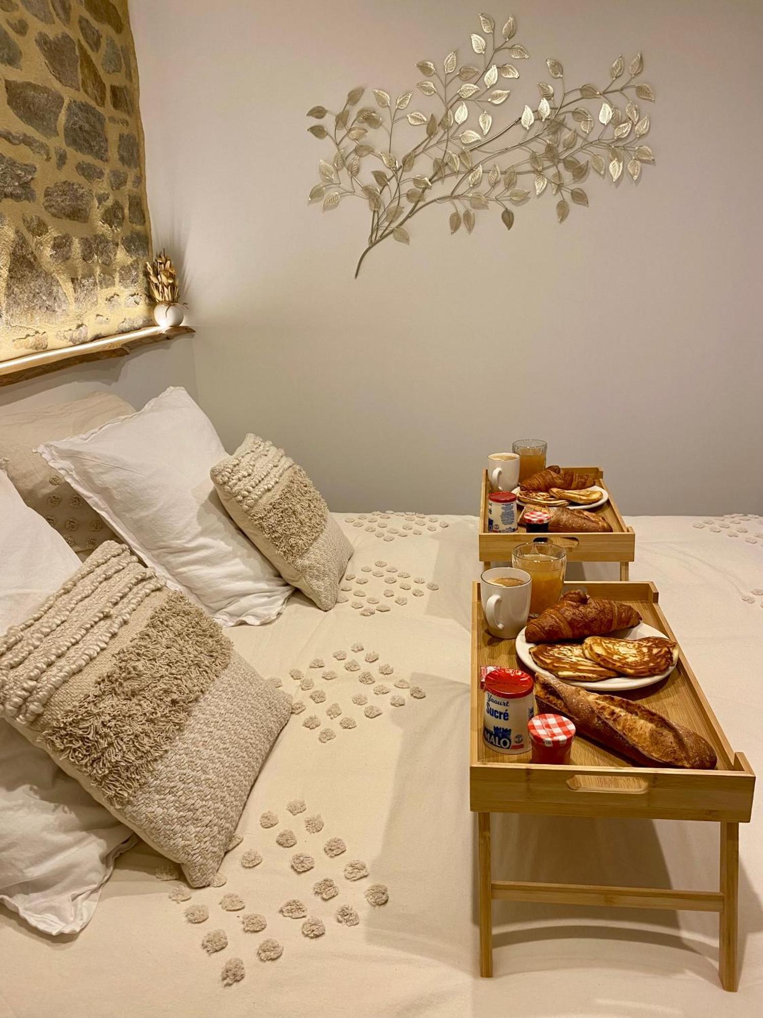 Villa Lily Spa, Chambre D'Hotes Avec Spa Privatif La Vicomté-sur-Rance Exteriör bild